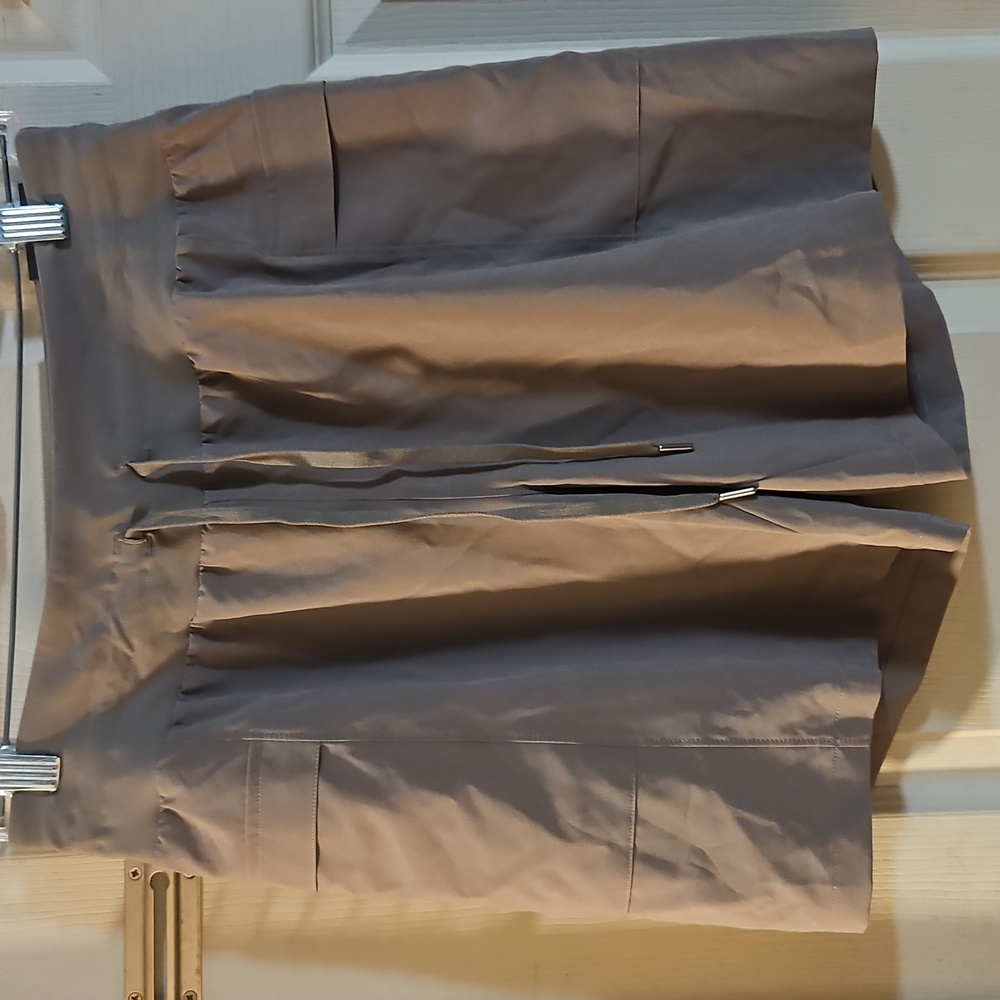 CALIA Women's TrueLight Cargo Bermuda Short: 7 in Inseam: DARK GREY: NWT: S